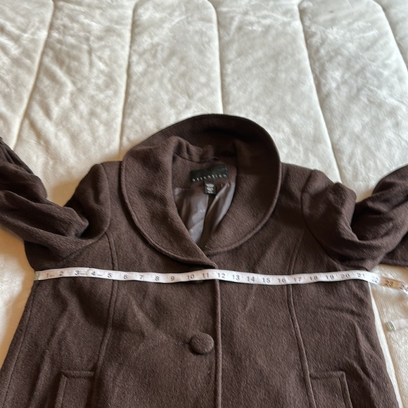 New- attention chocolate coat - Picture 14 of 17